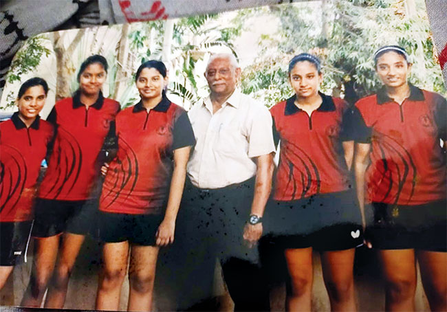 NH bids adieu to Ladies’ College after 50-year stint as TT coach – The Island