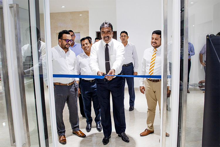 Fashion Bug Wattala showroom revamped to bring a better change in
