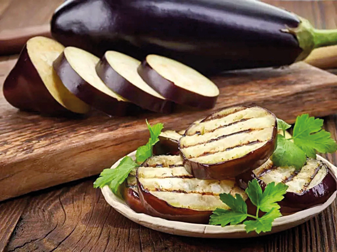 Sliced Eggplant Wooden Toy