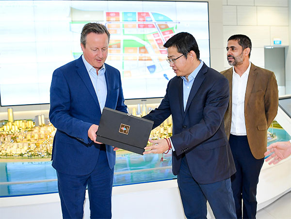 David Cameron visits Port City Colombo – The Island